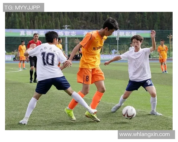 校园足球明星设计图片展现青春活力与运动魅力的完美结合