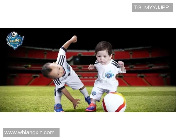 足球明星玩偶配饰高清图片展示让你领略球场魅力与时尚风采 足球明星玩偶配饰高清图片展示让你领略球场魅力与时尚风采